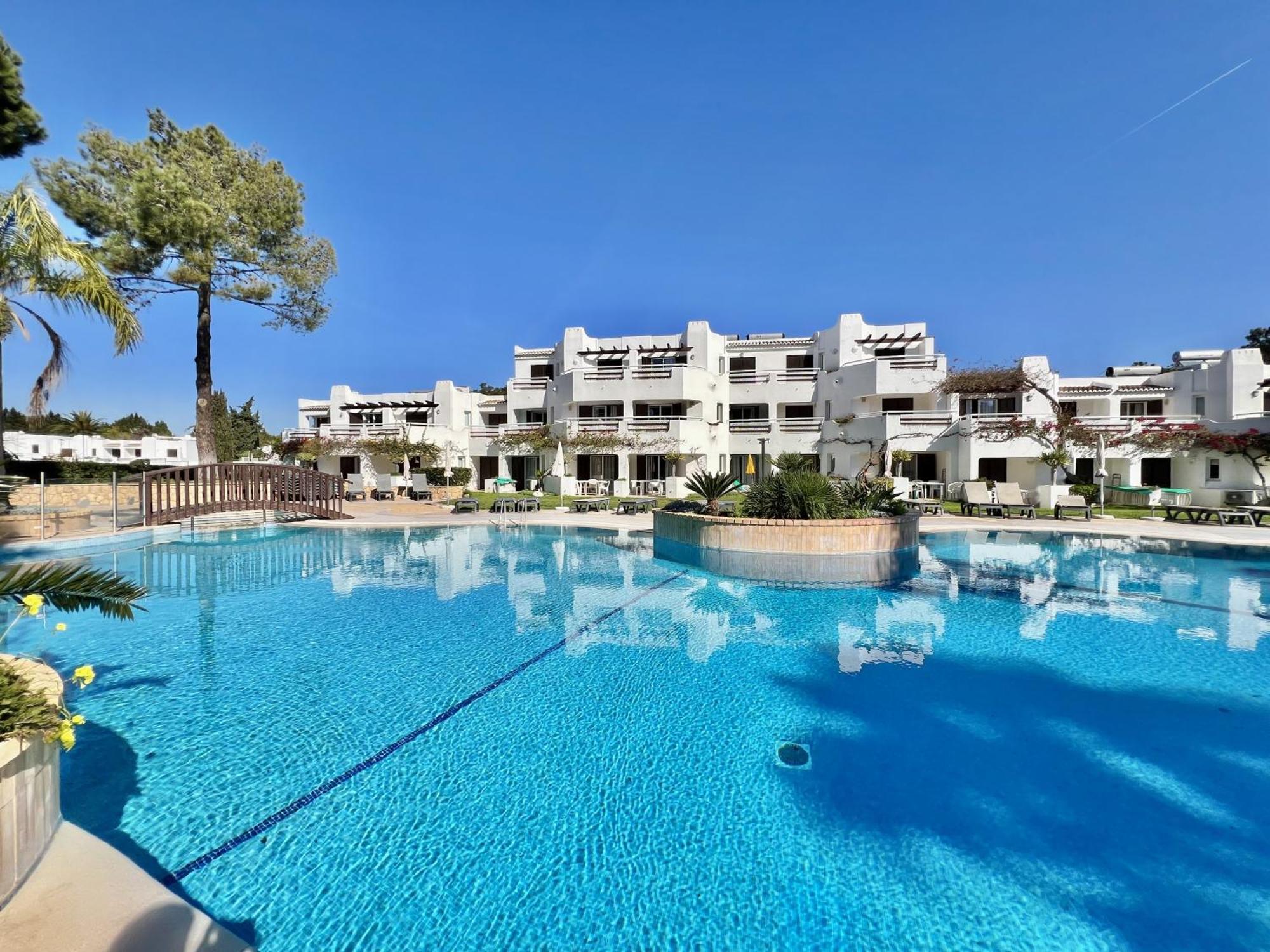 Albufeira Balaia Golf Vilage 4 With Pool By Homing Kültér fotó